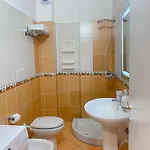 In Uje I Ftohte Vlorë