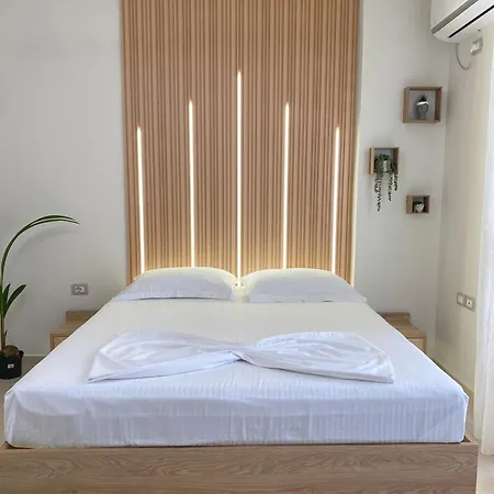 In Uje I Ftohte Apartament