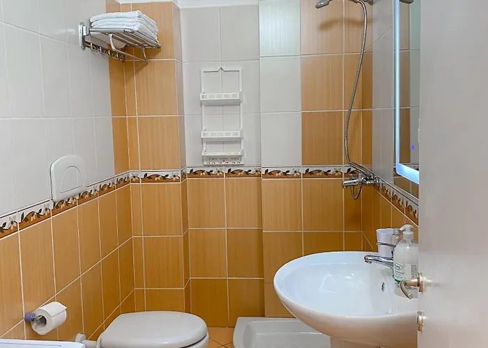 In Uje I Ftohte Avlonya